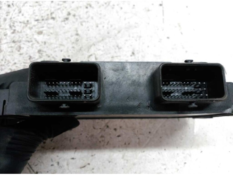 Recambio de centralita motor uce para peugeot 206 berlina x-line refri referencia OEM IAM 9640899880 9639587680 