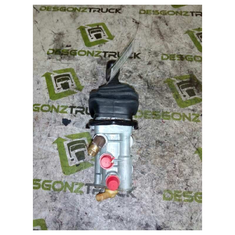 Recambio de palanca freno de mano para scania trucks serie 3 143 h/ 450 (450cv) referencia OEM IAM 9617223140  