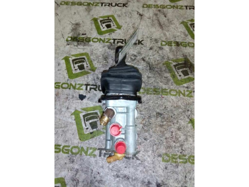 Recambio de palanca freno de mano para scania trucks serie 3 143 h/ 450 (450cv) referencia OEM IAM 9617223140  