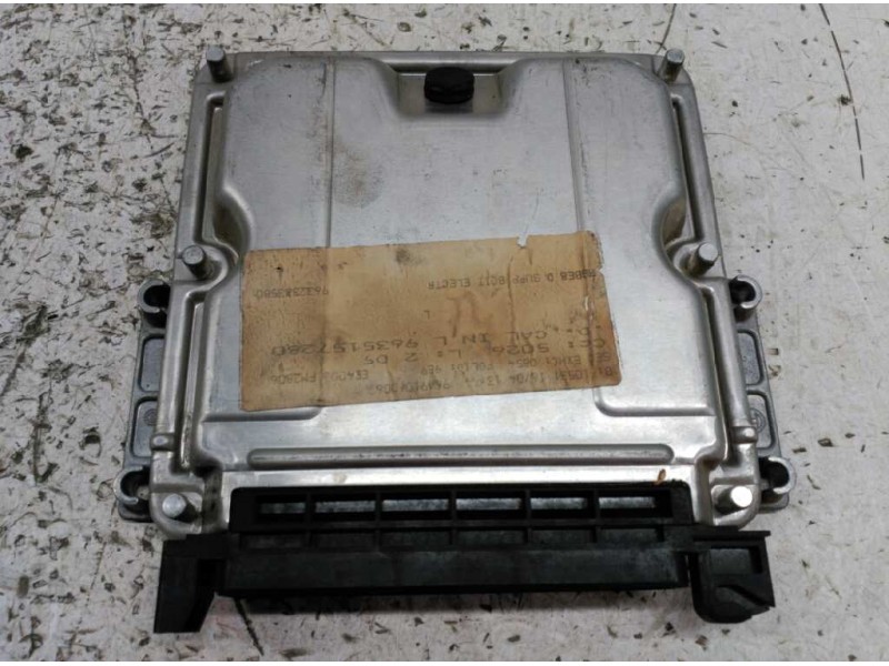 Recambio de centralita motor uce para peugeot 406 berlina (s1/s2) srdt referencia OEM IAM 9635157280 0281001978 BOSCH