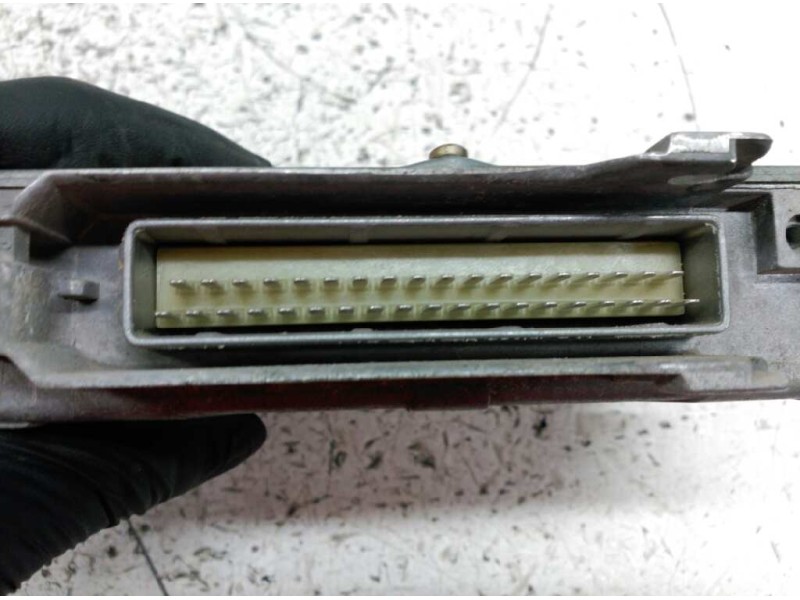 Recambio de centralita motor uce para citroen saxo 1.1 referencia OEM IAM 9631528780 0261284788 BOSCH