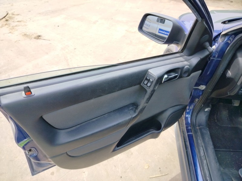 opel astra g berlina del año 2003