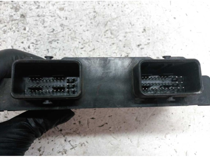 Recambio de centralita motor uce para peugeot 206 berlina 1.9 diesel referencia OEM IAM 9639587680 9640899880 R04080015G