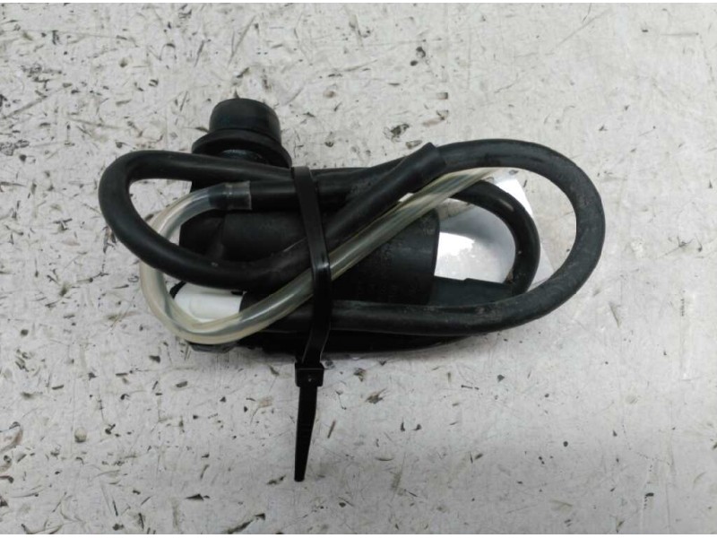 Recambio de bomba limpia para citroen c2 furio referencia OEM IAM 96415553880  