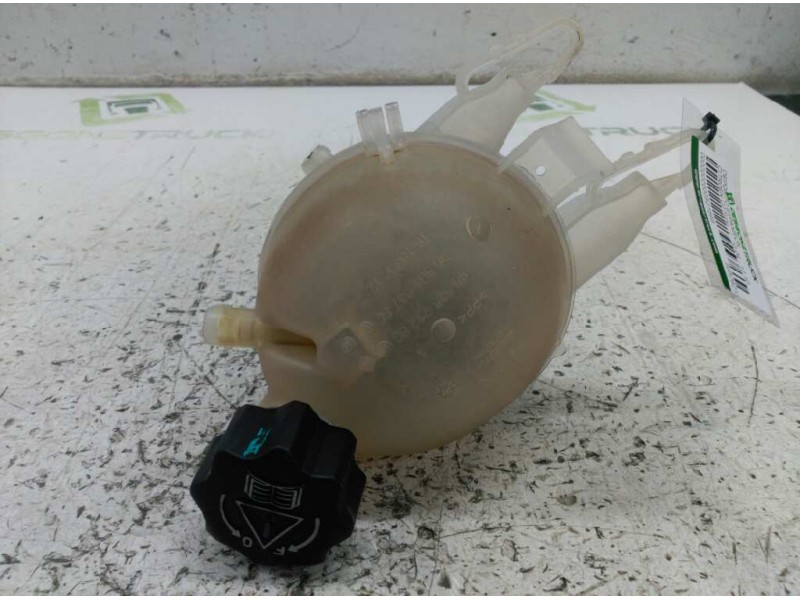 Recambio de deposito expansion para citroen c2 furio referencia OEM IAM 9852621280  
