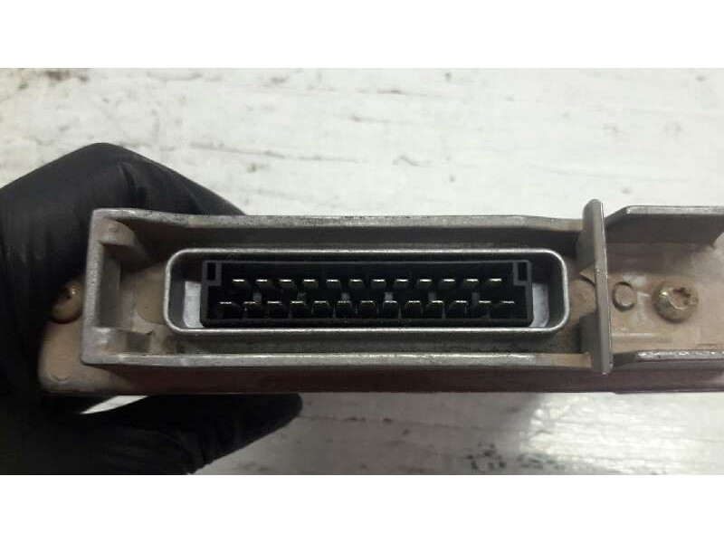 Recambio de centralita motor uce para renault trafic (desde 5.89) referencia OEM IAM 7700106482 7700110128 80830D