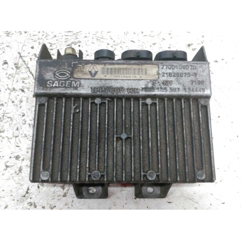 Recambio de centralita motor uce para renault laguna (b56) 2.2 dt rxe referencia OEM IAM 7700106970 216250737 