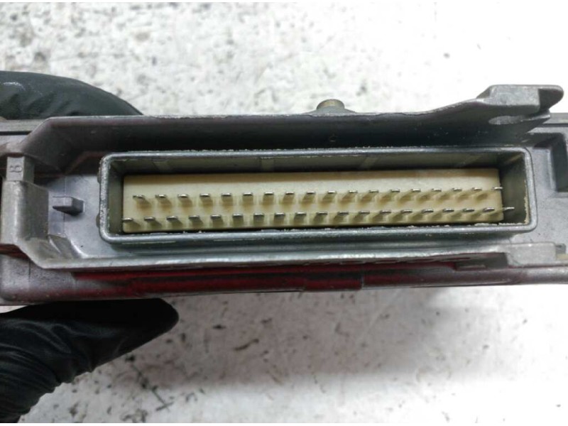 Recambio de centralita motor uce para peugeot 106 (s2) long beach referencia OEM IAM 9620398980 0261203736 26FM0209