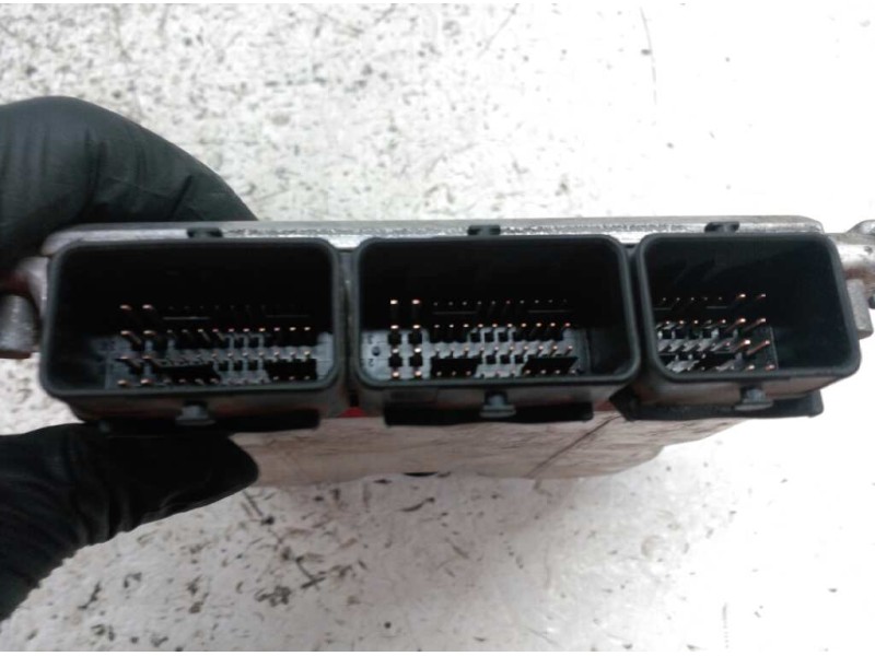 Recambio de centralita motor uce para renault espace iv (jk0) dynamique referencia OEM IAM 8200309316 0281011324 BOSCH