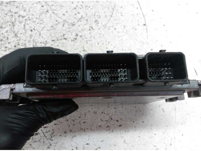 Recambio de centralita motor uce para renault scenic ii emotion referencia OEM IAM 8200804775 8200807626 S122326113