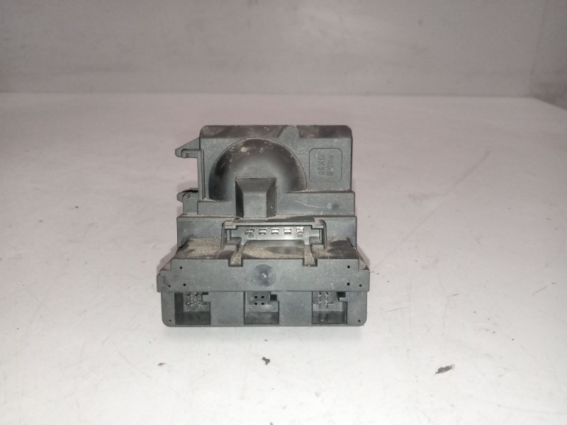 Recambio de cerradura para riocar march 07 referencia OEM IAM A9065456408  3300301701