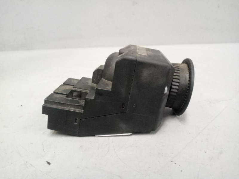 Recambio de cerradura para riocar march 07 referencia OEM IAM A9065456408  3300301701