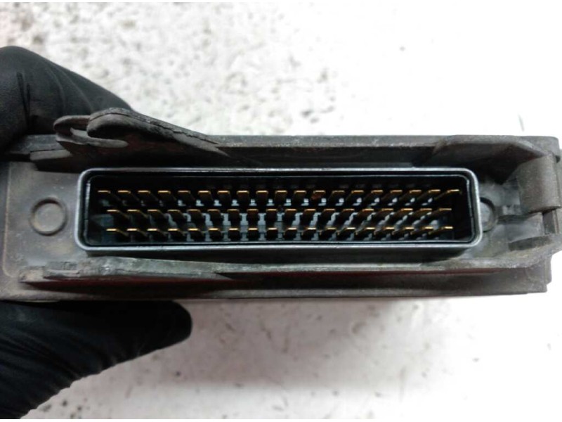 Recambio de centralita motor uce para ford transit bus 1995 2.5 td referencia OEM IAM  02010012 