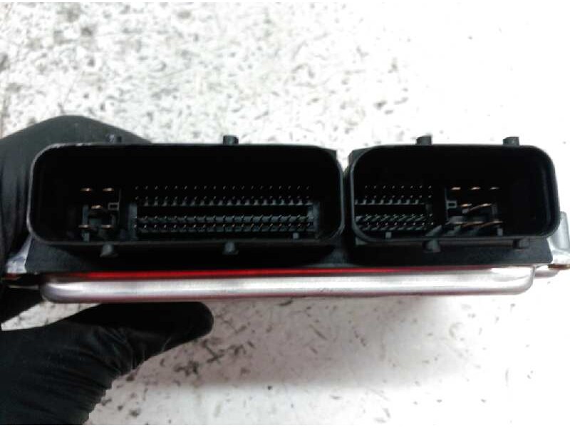 Recambio de centralita motor uce para volkswagen passat berlina (3b3) advance referencia OEM IAM 038906019EP 0281010701 BOSCH