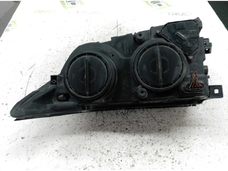 Recambio de faro izquierdo para volkswagen crafter chasis / caja abierta referencia OEM IAM 9068200061 2E1941015 HELLA