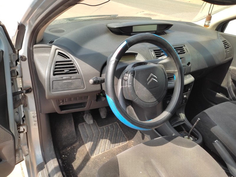 citroën c4 berlina del año 2005