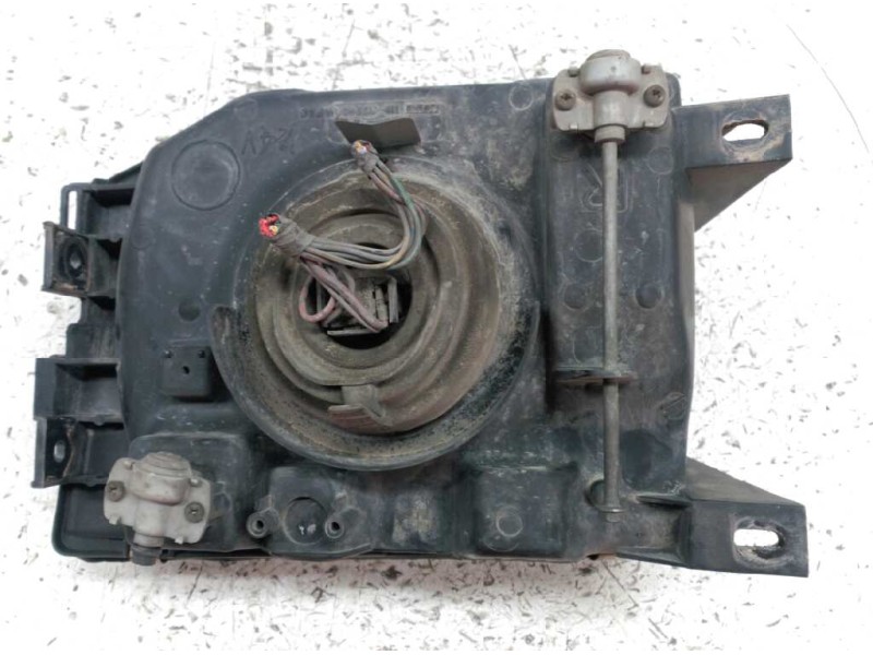Recambio de faro derecho para mitsubishi montero (v20/v40) referencia OEM IAM 110-37747  