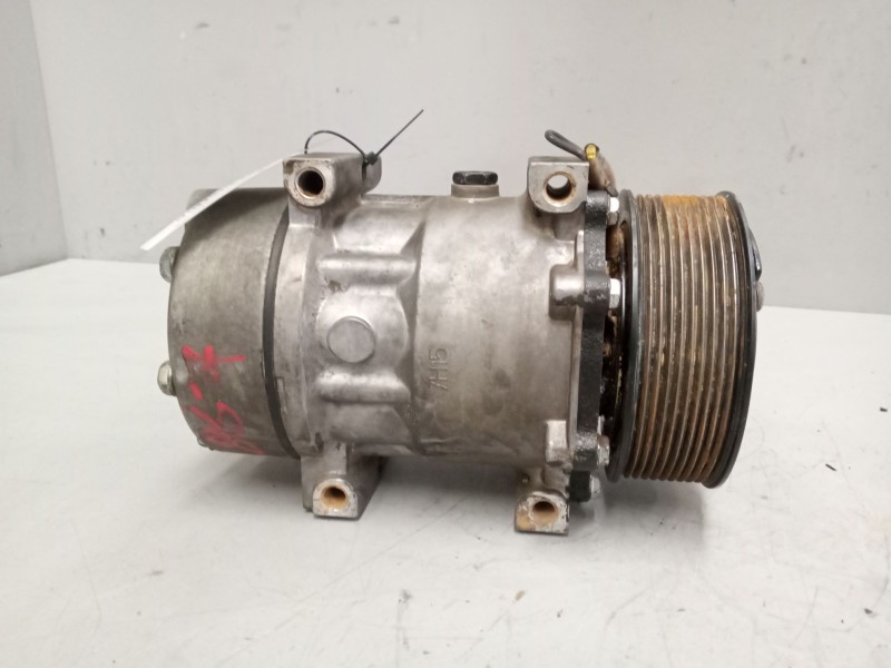 Recambio de compresor aire acondicionado para renault midlum 4.8 diesel referencia OEM IAM SL7H15  