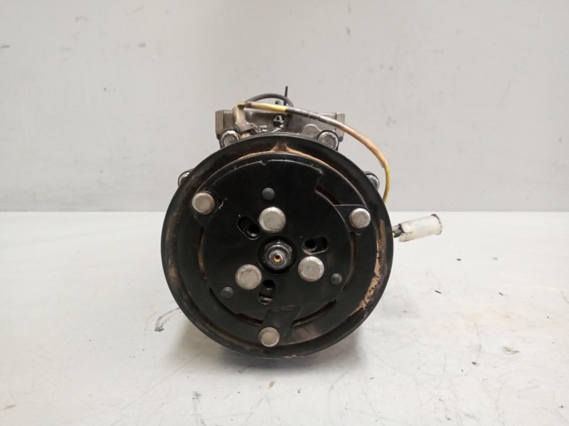 Recambio de compresor aire acondicionado para renault midlum 4.8 diesel referencia OEM IAM SL7H15  