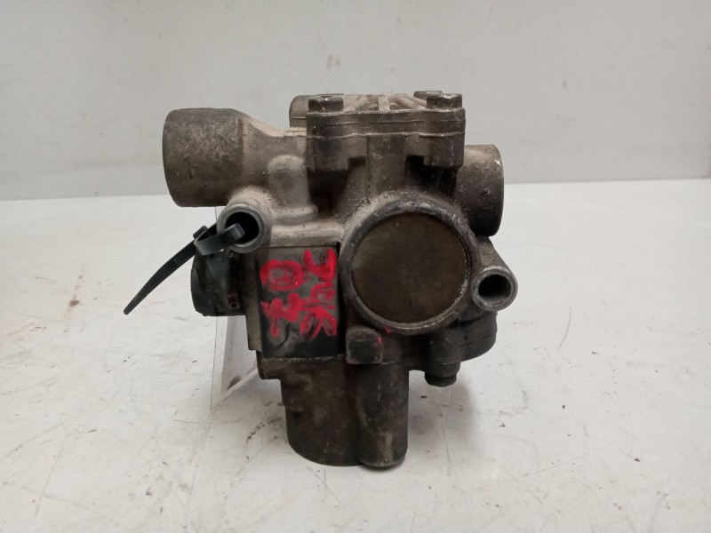 Recambio de electro valvula para iveco eurocargo 05.03  3.9 diesel referencia OEM IAM 4721950550 MODULADOR ABS 