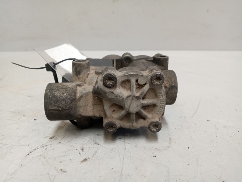 Recambio de electro valvula para iveco eurocargo 05.03  3.9 diesel referencia OEM IAM 4721950550 MODULADOR ABS 