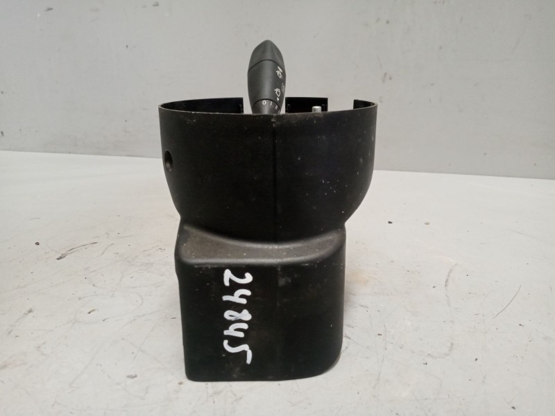 Recambio de mando limpia para riocar march 07 referencia OEM IAM 2816739051  