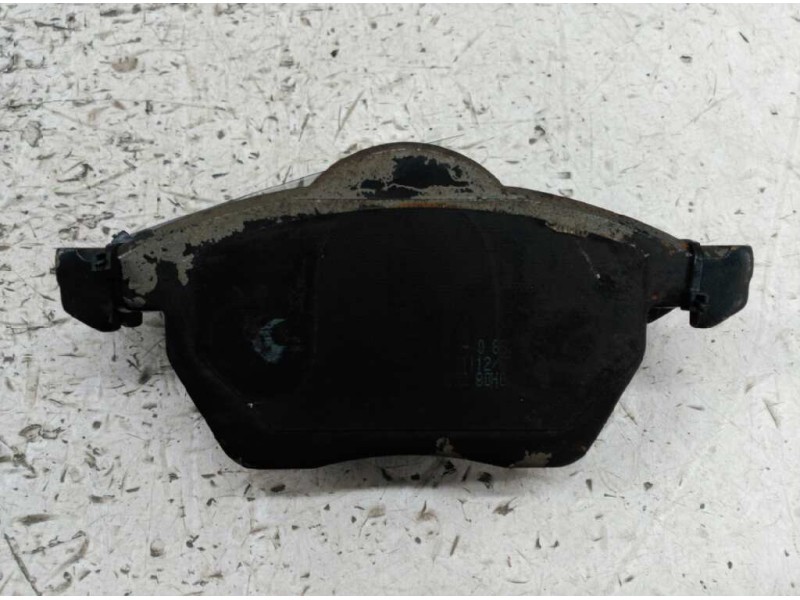 Recambio de pastillas de freno delanteras para audi a4 berlina (b5) 1.9 tdi referencia OEM IAM   