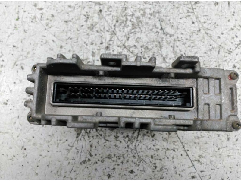 Recambio de centralita motor uce para volkswagen golf iii berlina (1h1) cl referencia OEM IAM 0261200257 030906026C 