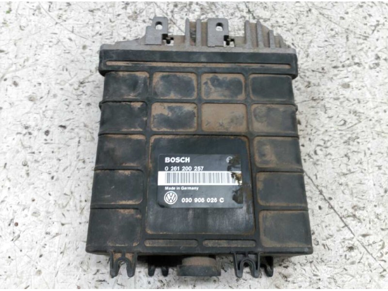 Recambio de centralita motor uce para volkswagen golf iii berlina (1h1) cl referencia OEM IAM 0261200257 030906026C 