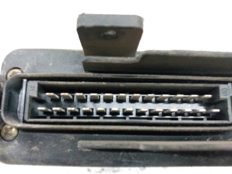 Recambio de centralita motor uce para volkswagen passat berlina (3a2) gl referencia OEM IAM 0280000711 443907403 