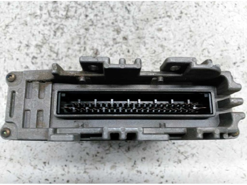Recambio de centralita motor uce para volkswagen golf iii cabrio (1e7) avantgarde referencia OEM IAM 0261200714 1HO907311C 