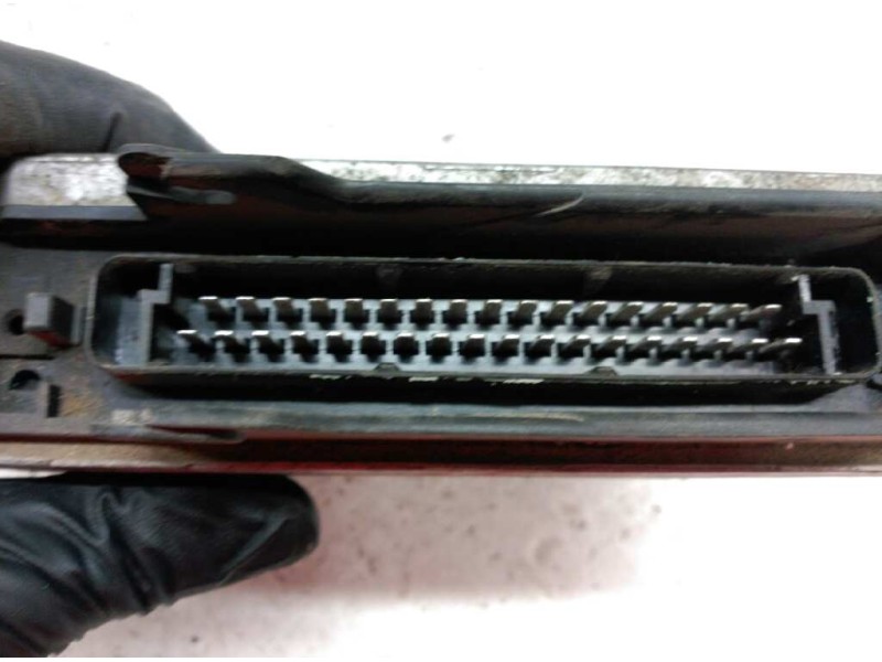 Recambio de centralita motor uce para citroen xantia berlina 1.9 turbodiesel referencia OEM IAM 0281001262 9624519580 