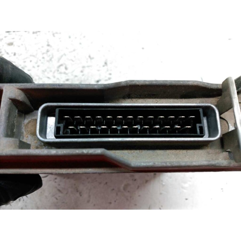 Recambio de centralita motor uce para renault megane i classic (la0) 1.9 turbodiesel referencia OEM IAM 7700868189  