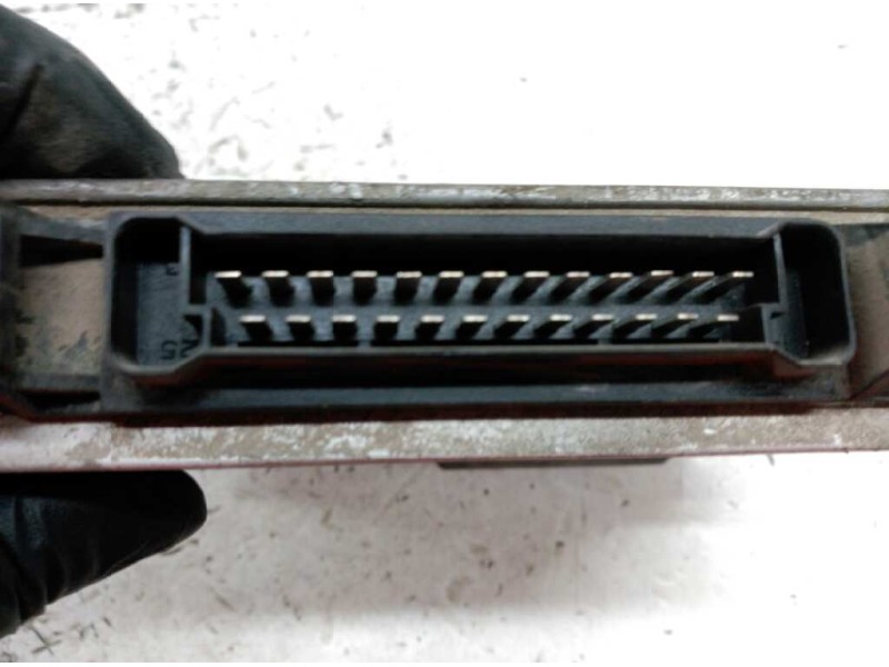 Recambio de centralita motor uce para ford sierra berlina 2.0 referencia OEM IAM 85GB12A297CC  