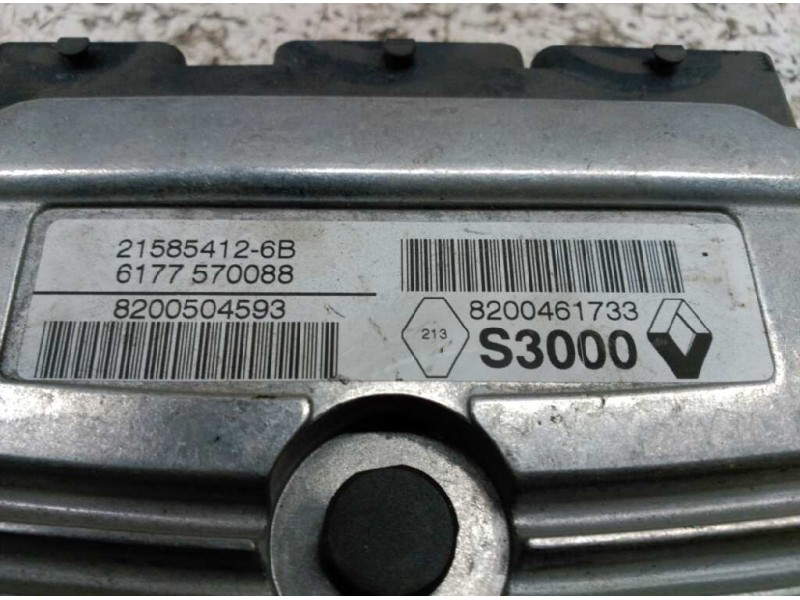 Recambio de centralita motor uce para renault clio iii 1.4 16v referencia OEM IAM 8200504593 8200461733 