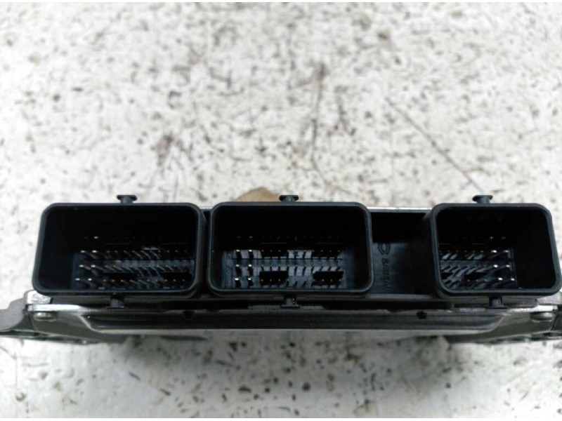 Recambio de centralita motor uce para renault clio iii 1.4 16v referencia OEM IAM 8200504593 8200461733 