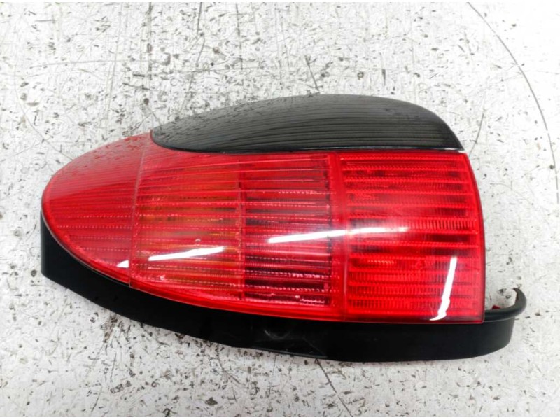 Recambio de piloto trasero derecho para peugeot 306 break 1.6 cat referencia OEM IAM   