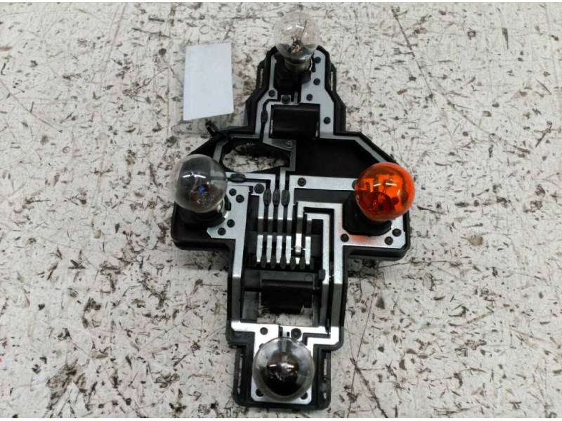 Recambio de portalamparas para peugeot 306 break 1.8 cat referencia OEM IAM  TRASERO IZQUIERDO 