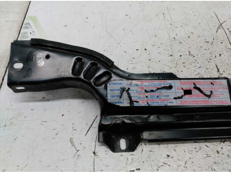 Recambio de travesaño superior para citroen c15 re familiale referencia OEM IAM   