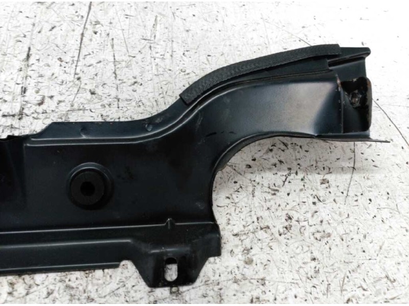 Recambio de travesaño superior para citroen c15 re familiale referencia OEM IAM   