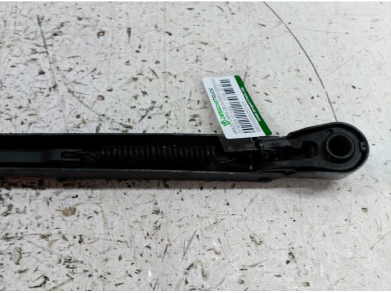 Recambio de brazo limpia delantero derecho para citroen c2 furio referencia OEM IAM   