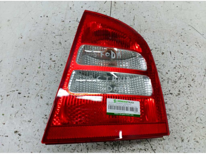 Recambio de piloto trasero derecho para skoda octavia berlina (1u2) tour referencia OEM IAM ZSB1U6945096  