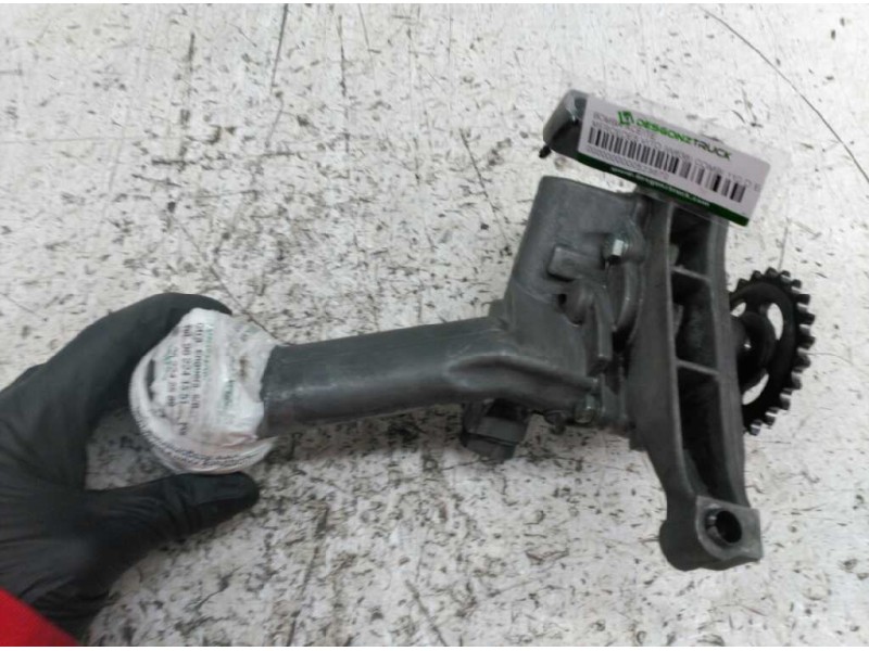 Recambio de bomba aceite para mercedes vito (w638) combi 110 d euro 2 (638.174) referencia OEM IAM   