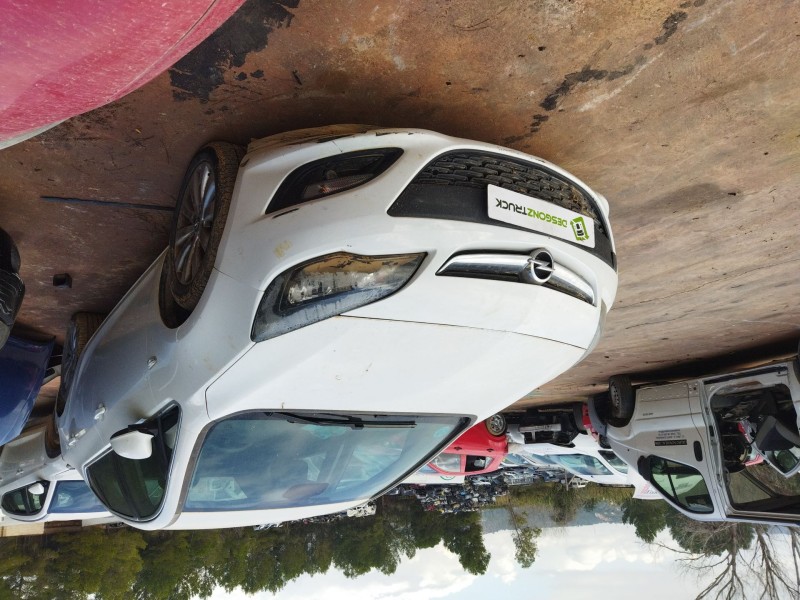 opel astra j (p10) del año 2017