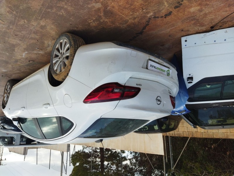 opel astra j (p10) del año 2017