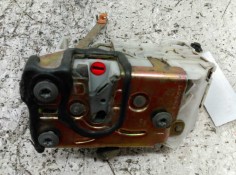 Recambio de cerradura puerta trasera izquierda para toyota avensis berlina (t 22) 2.0 d4-d luna (5-ptas.) referencia OEM IAM    2