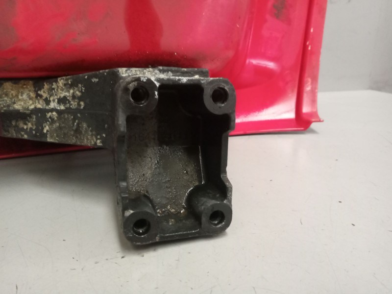 Recambio de estribo izquierdo para daf serie xf105.xxx 12.9 diesel referencia OEM IAM 1642682  