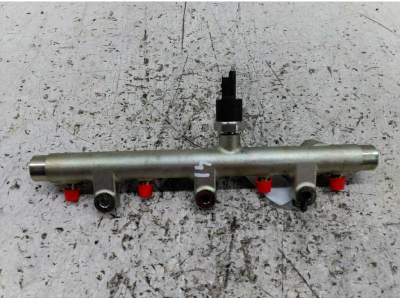 Recambio de rampa inyectora para peugeot 406 berlina (s1/s2) srdt referencia OEM IAM 0445214019 BOSCH 