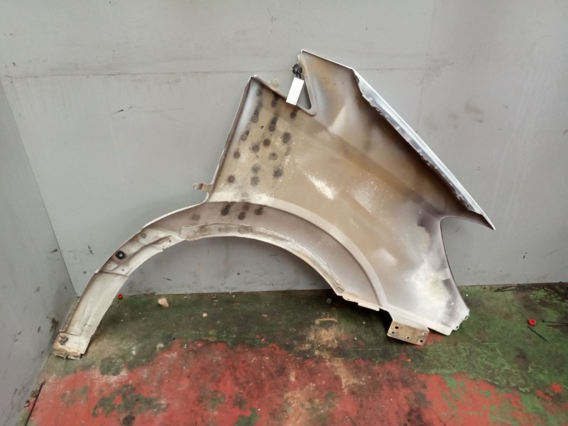 Recambio de aleta delantera izquierda para riocar march 07 referencia OEM IAM   