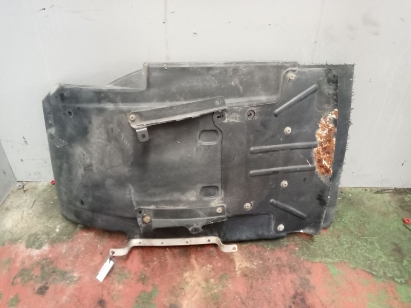 Recambio de guardabarros delantero izquierdo para daf serie xf105.xxx 12.9 diesel referencia OEM IAM 1659257  